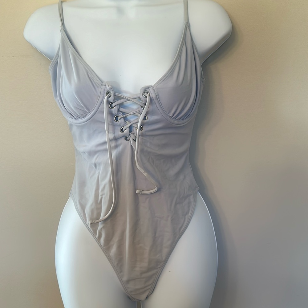 Tie up one piece
